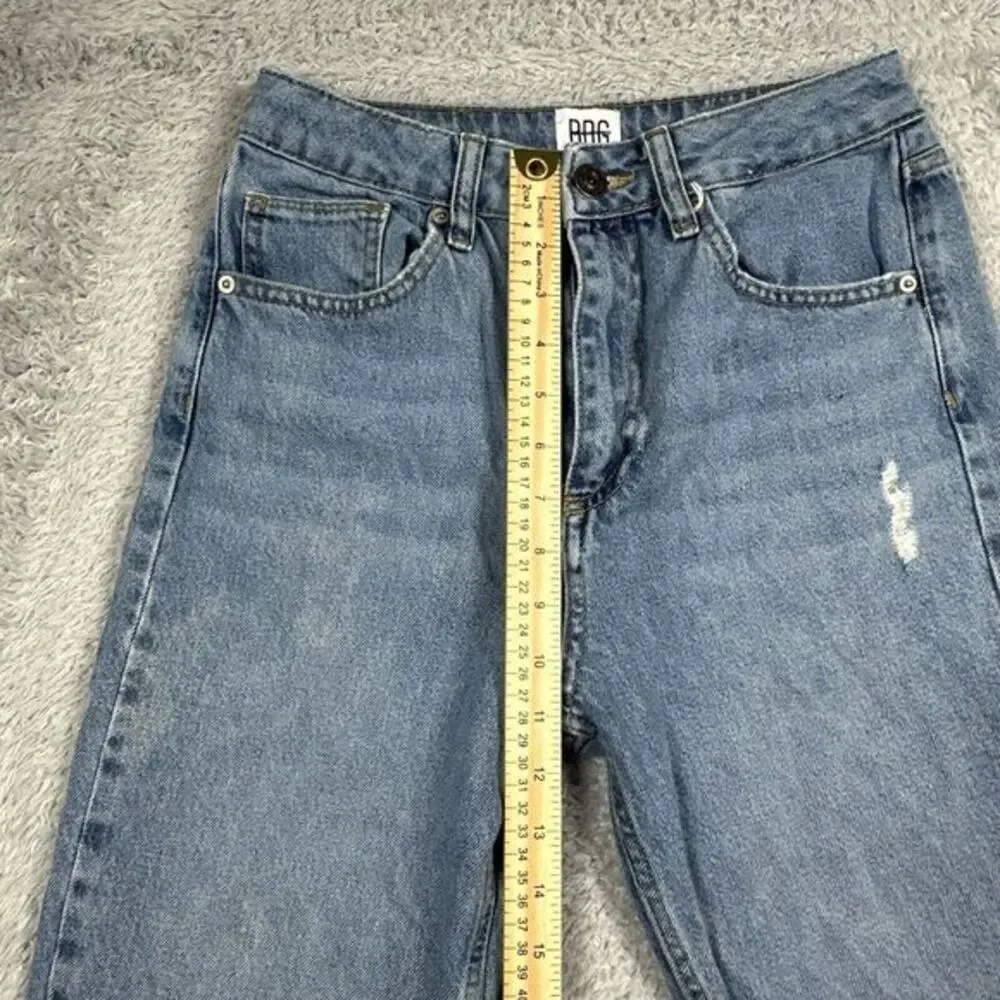 BDG Urban Outfitters Mom Jeans Blue Distressed Wash Size‎ 27 x32